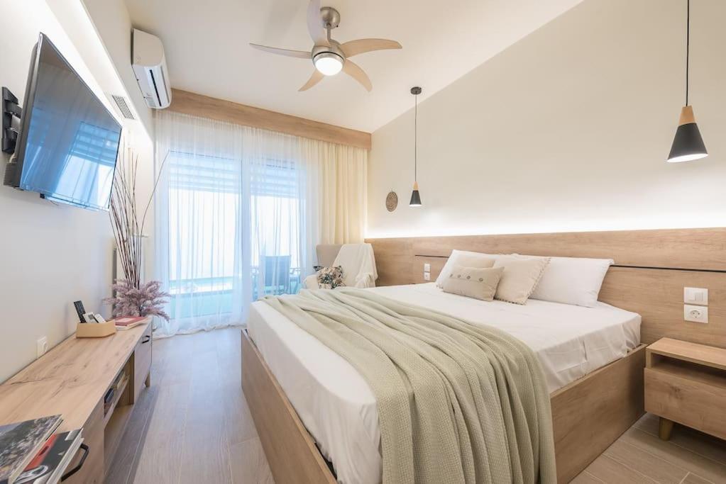 Stylish In The Heart Of Apartment Athens